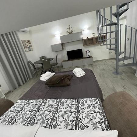 Napoli Centro-La Casa Di Lucio Bed & Breakfast Ngoại thất bức ảnh